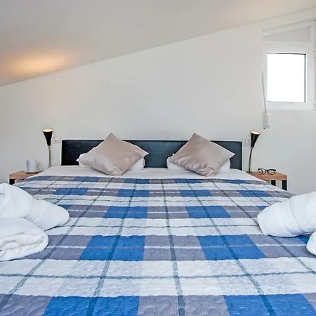 Appartement Lakovich Sea view Apartments