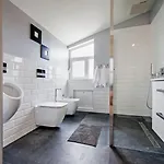 Apartment Lakovich Sea View By Irundo *