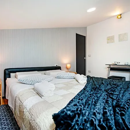 Apartment Lakovich Sea View